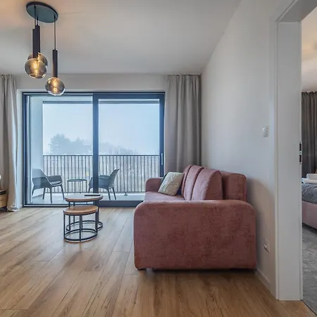 Hello Ema - Moderny Mestsky